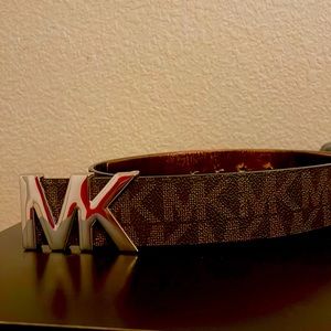Michael Kors silver buckle belt